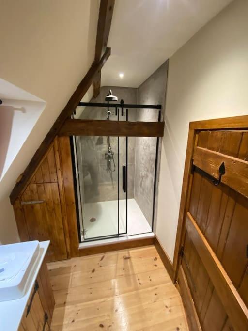 A Newly Renovated, Cosy Escape In The Beautiful Shepherd'S Cottage Dereham Eksteriør billede